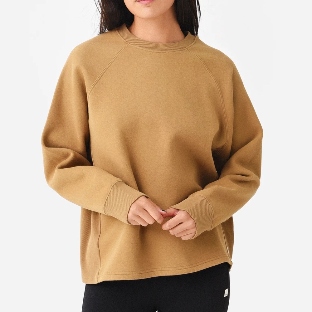 Vuori restore oversized crew sweatshirt Medium